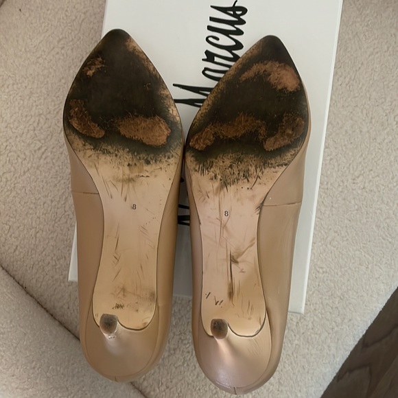 Used 💯 leather nude pumps from Neiman Marcus. - Picture 5 of 8